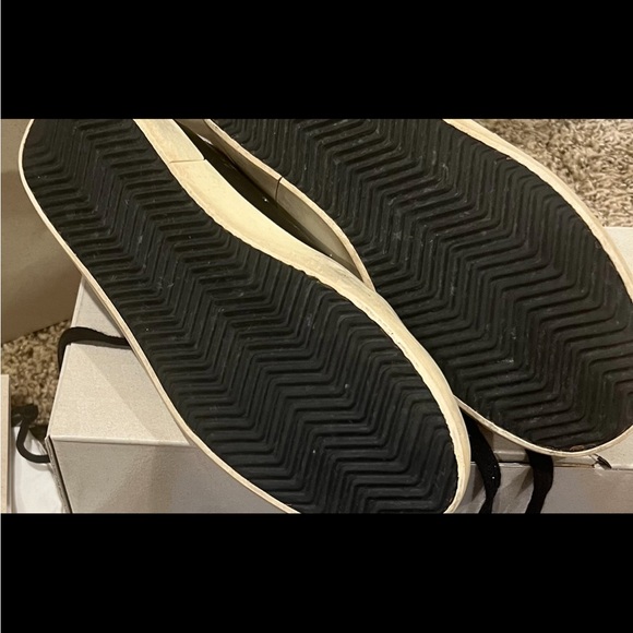 Golden Goose Black and White Star Sneakers - Picture 3 of 4